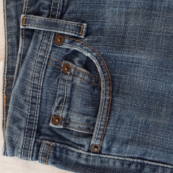 levi strauss & co - Picture 5 of 12